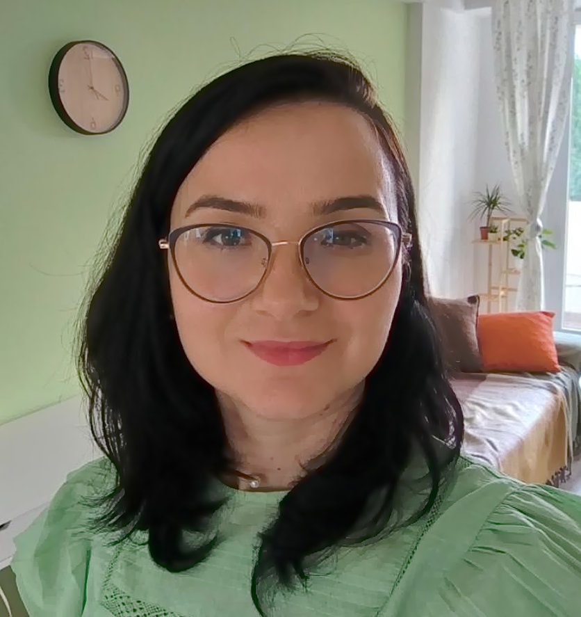 Madalina Serban – portret Portret Psiholog Madalina Serban